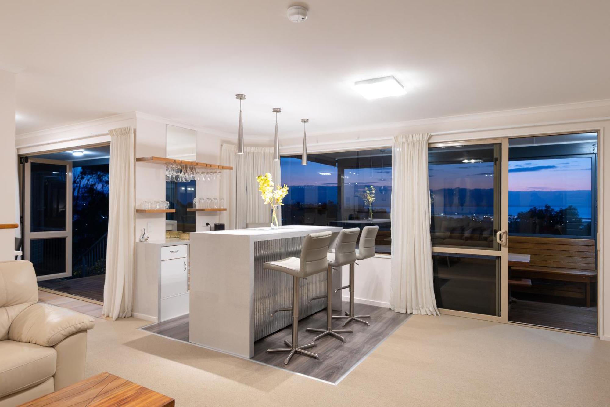 Twin Peaks Luxury Sea View Villa Нельсон Экстерьер фото
